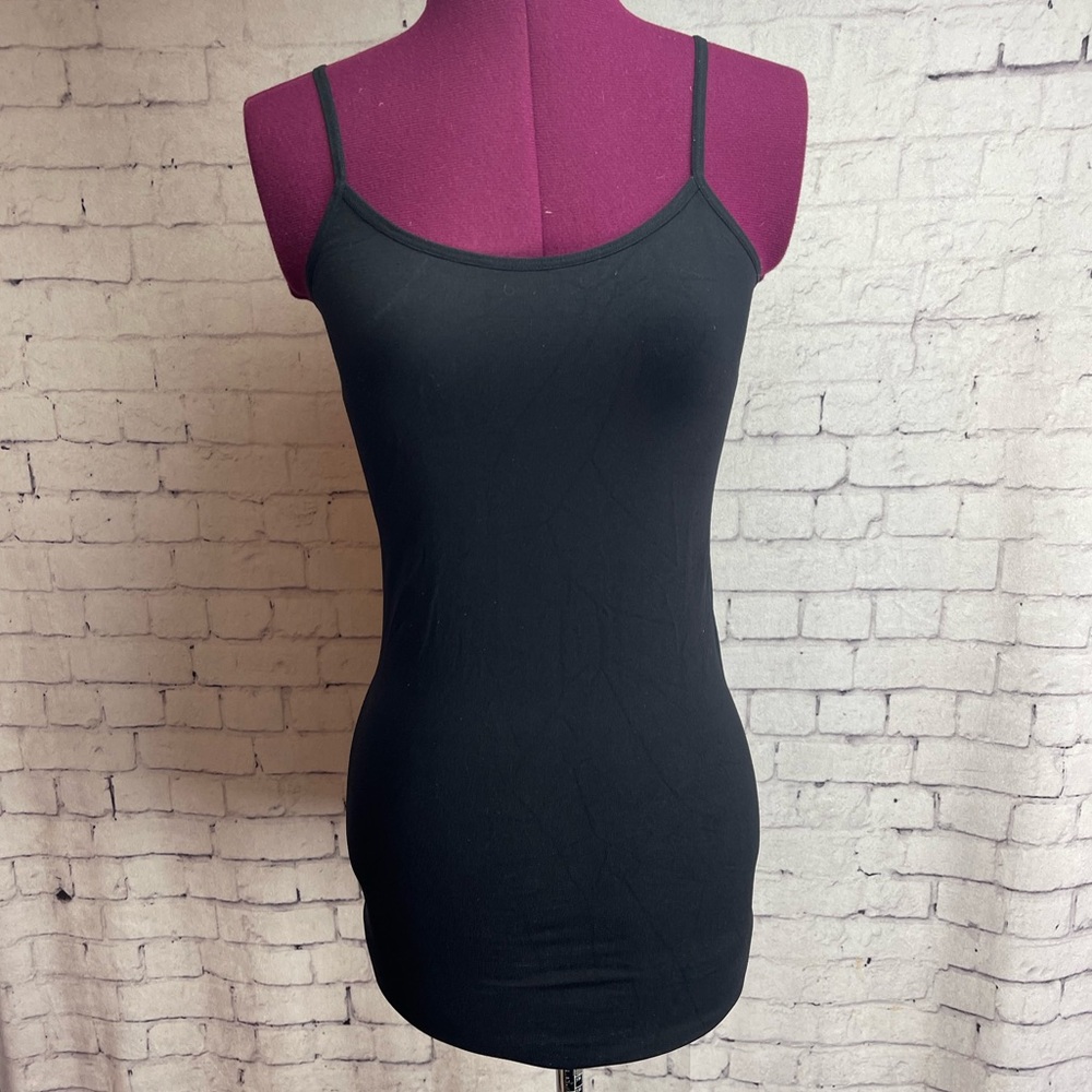 A pea in the pod size small black maternity camisole